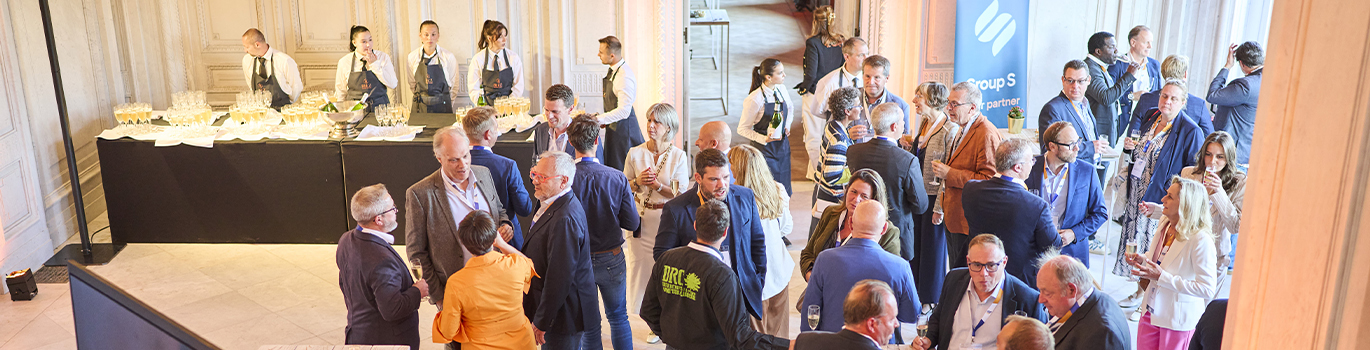Banner Garden Party